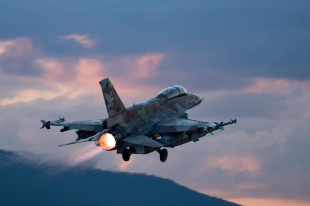 עוברים ללבנון. צילום דובר צה"ל